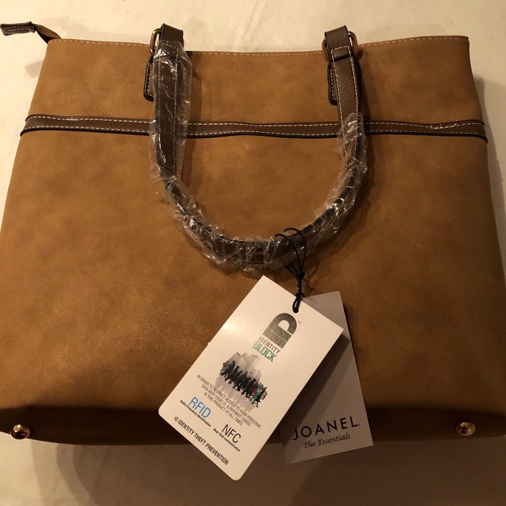 ID blocking purse